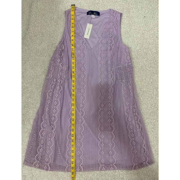 NWT Elegant Lavender Lace Dress - Picture 7 of 8